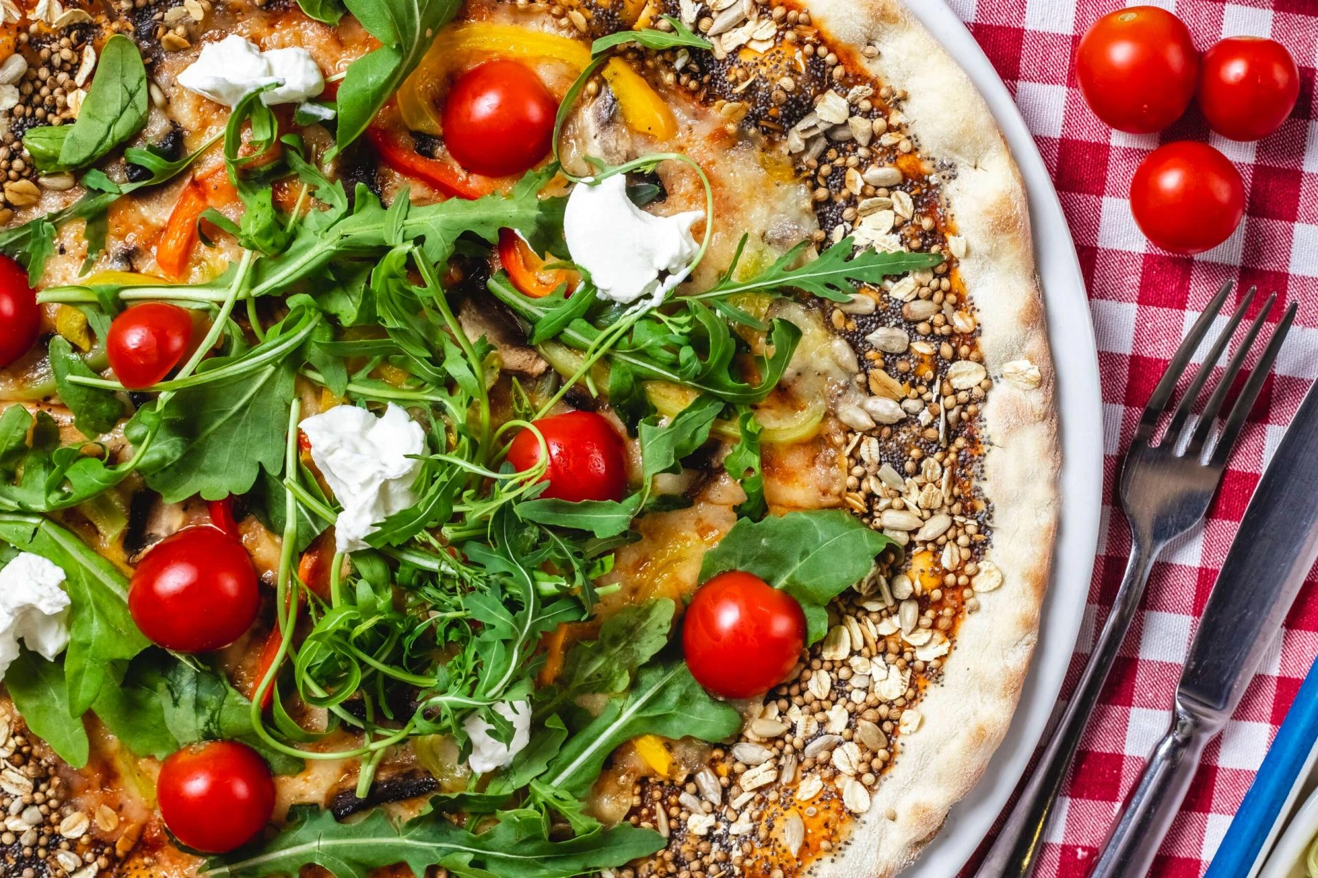 Best Cheese & Indian-Style Pizza Near Me in Cambridge – Mr. Singh’s Pizza