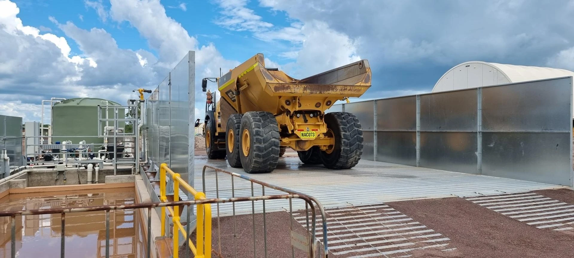Are Heavy Equipment Wash Bays Truly Sustainable?