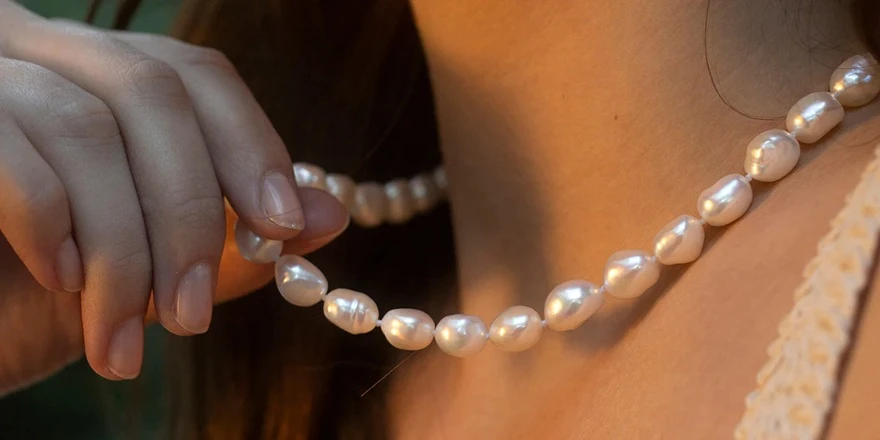 Choosing Colors for Freshwater Pearl Beads Crafts