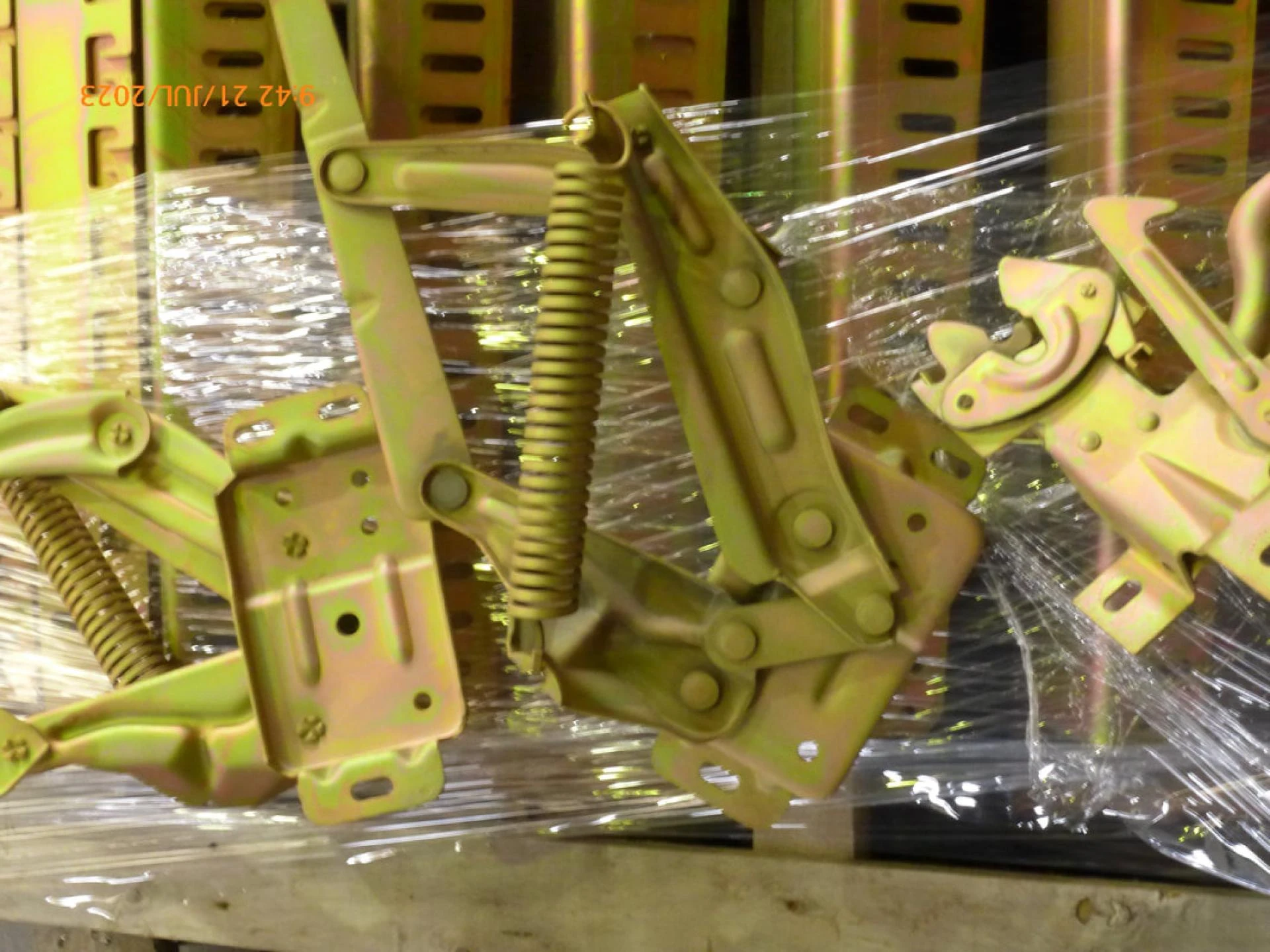 Zinc Electroplating: Boost Metal Durability Instantly