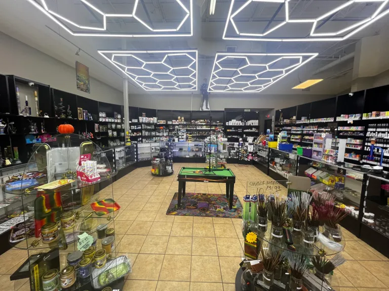 Smoke Tokz, Vape Shop, and Head Shop Near Kansas City, Leawood, and Overland Park