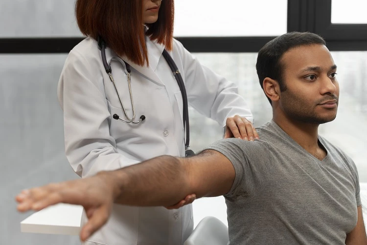 Comprehensive Shoulder Pain Care at a Leading Pain Management Clinic in Bronx