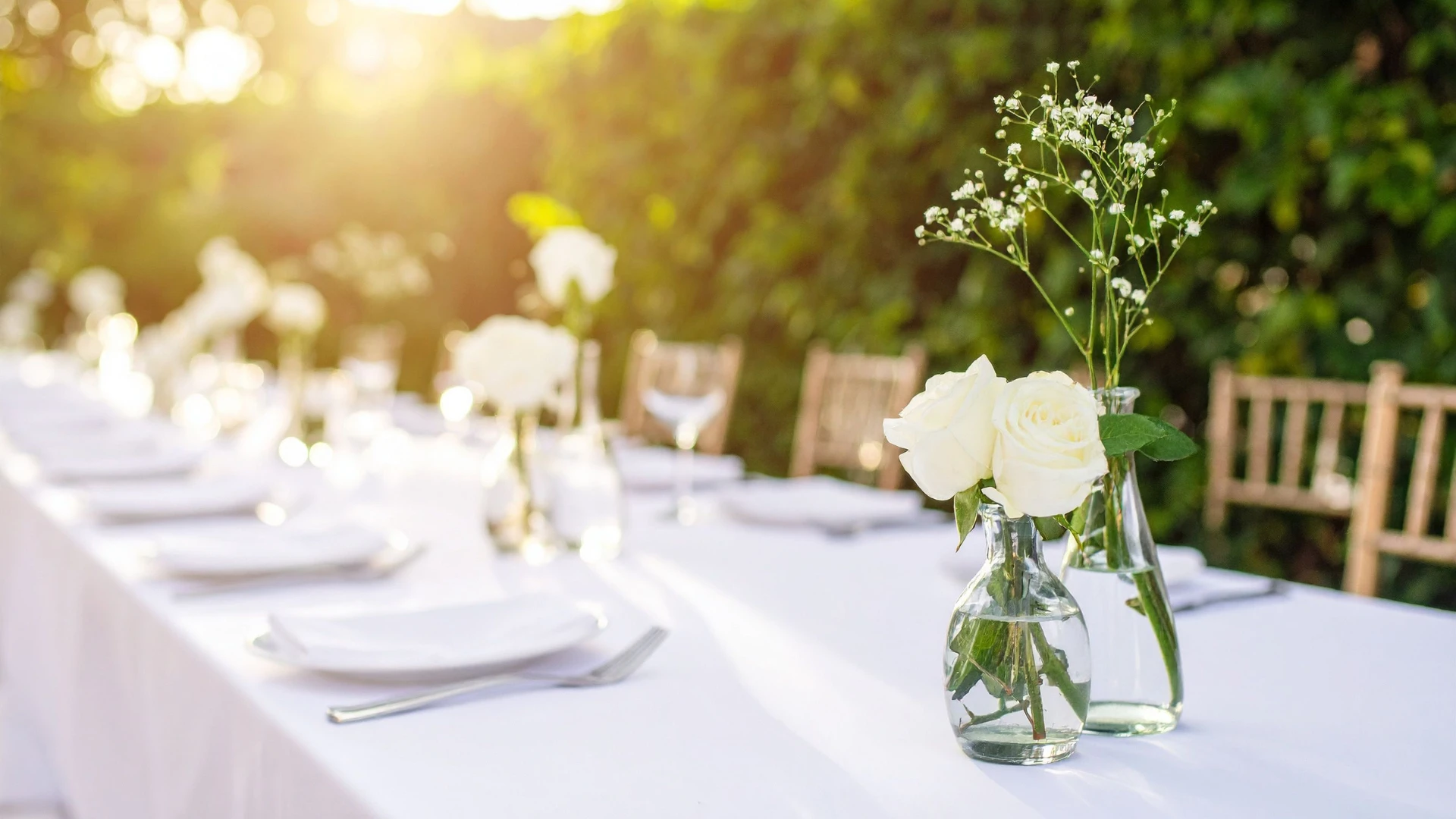 Mistakes to Avoid When Booking Wedding Catering for a Flawless Day