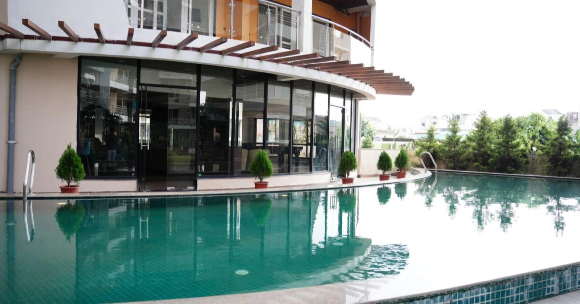 Why Luxury 4 BHK Apartments Dehradun Are in High Demand