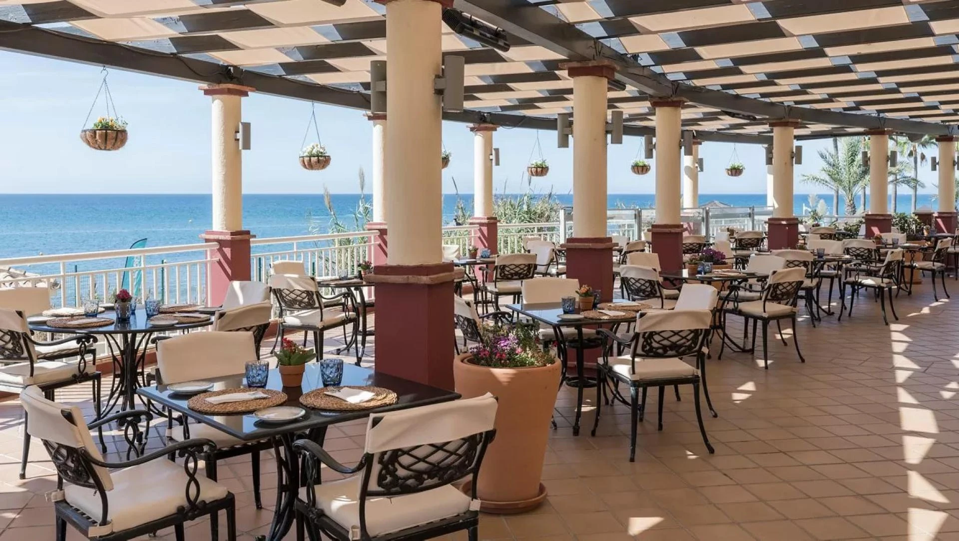Enjoy the Luxury Life at Marriott Marbella Beach Resort