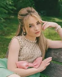 The Life Story of Sabrina Carpenter: From Child Star to Pop Sensation 