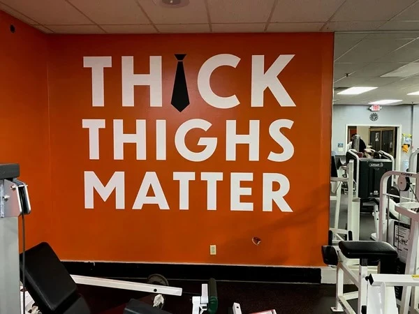 Office Vinyl Lettering Ideas for Charlotte Companies Looking to Upgrade Their Space