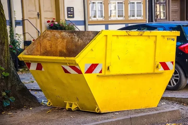 What to Know Before You Book Skip Hire in Wolverhampton