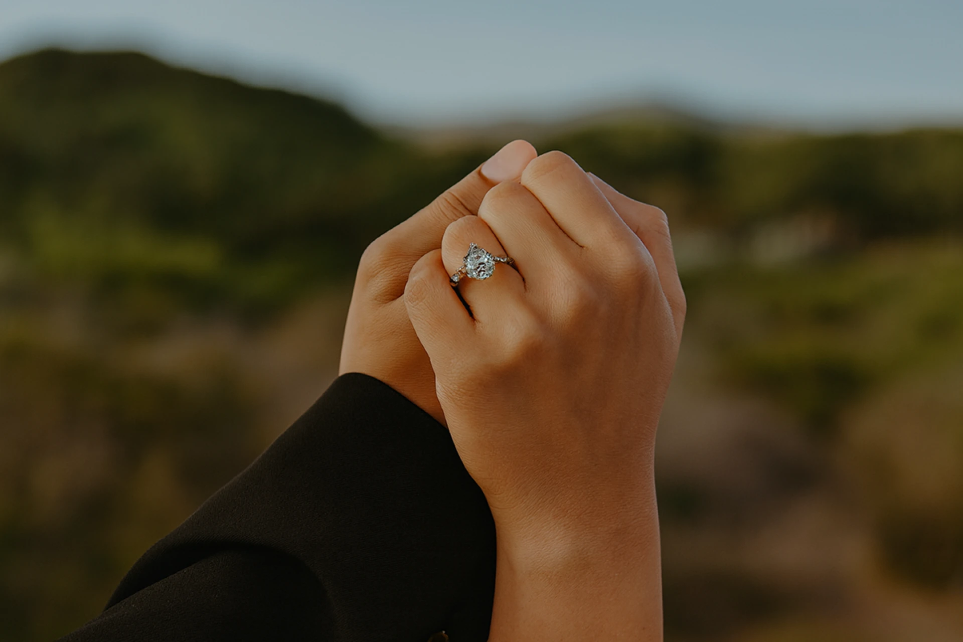 What Makes the Perfect Lab-Grown Engagement Ring? Explore Solenyra’s Eternal Glow Design