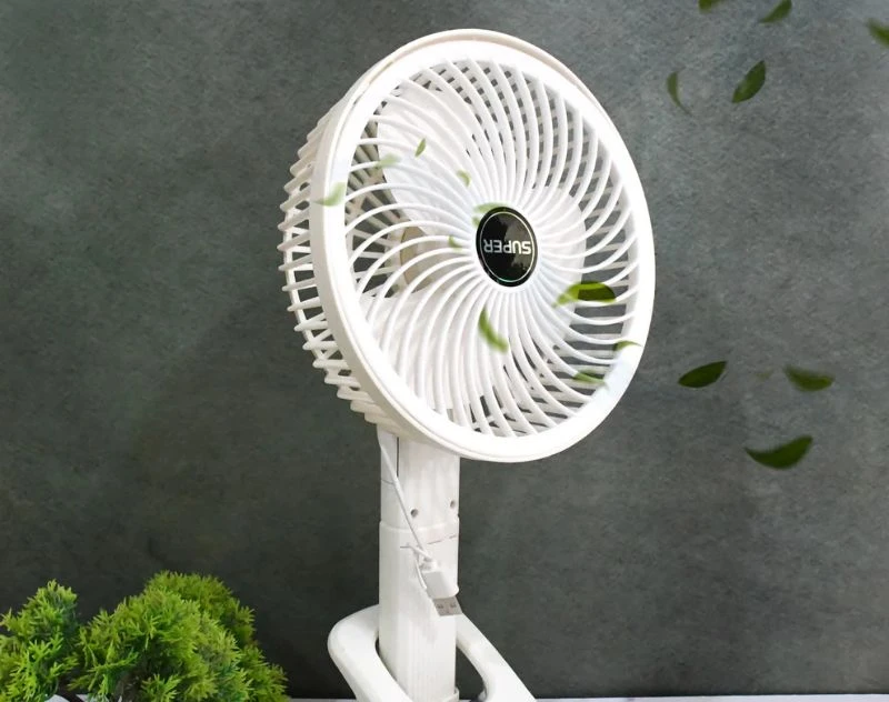 Why a Mini Fan Under 100 is Becoming the New Hot-Summer Essential