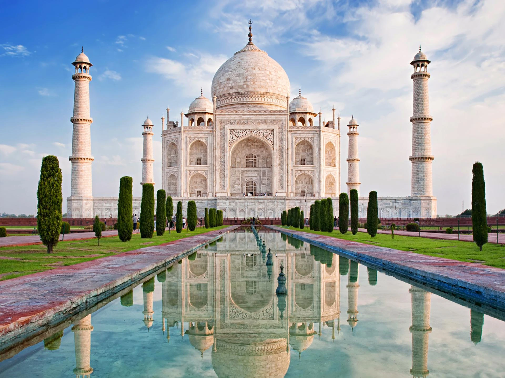 Explore Heritage and Culture with a Seamless One-Day Bus Journey