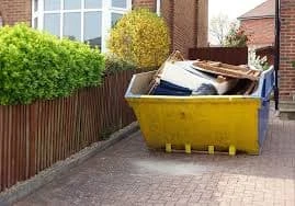 Benefits of Large Skip Hire Wolverhampton for Construction Sites