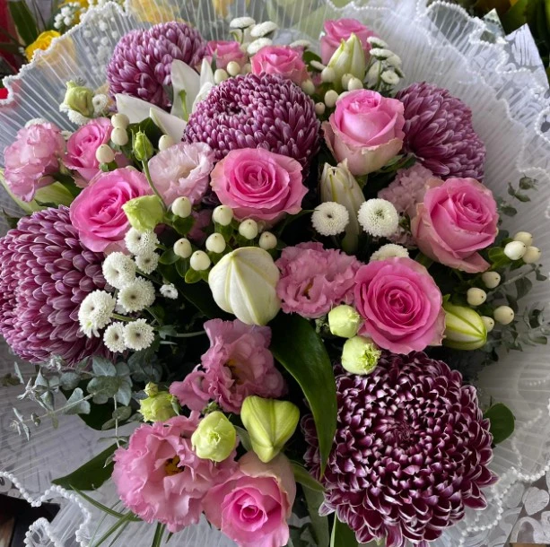 Fresh Flowers, Fresh Smiles: Why Essendon Loves Living Flowers Melbourne