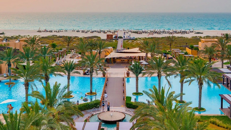 Saadiyat Island: The Ultimate Destination for Your Year-End Holiday