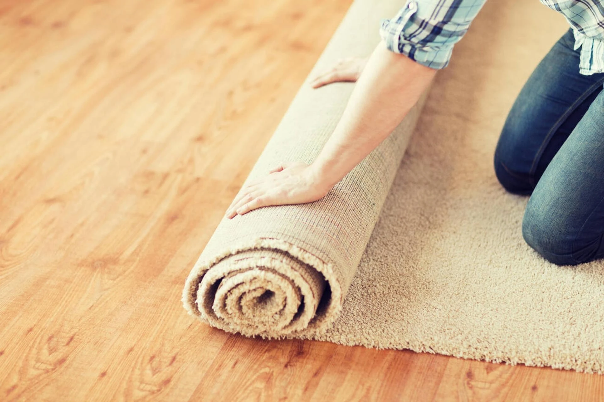 How Professional Carpet Installation Chicago Improves Indoor Comfort
