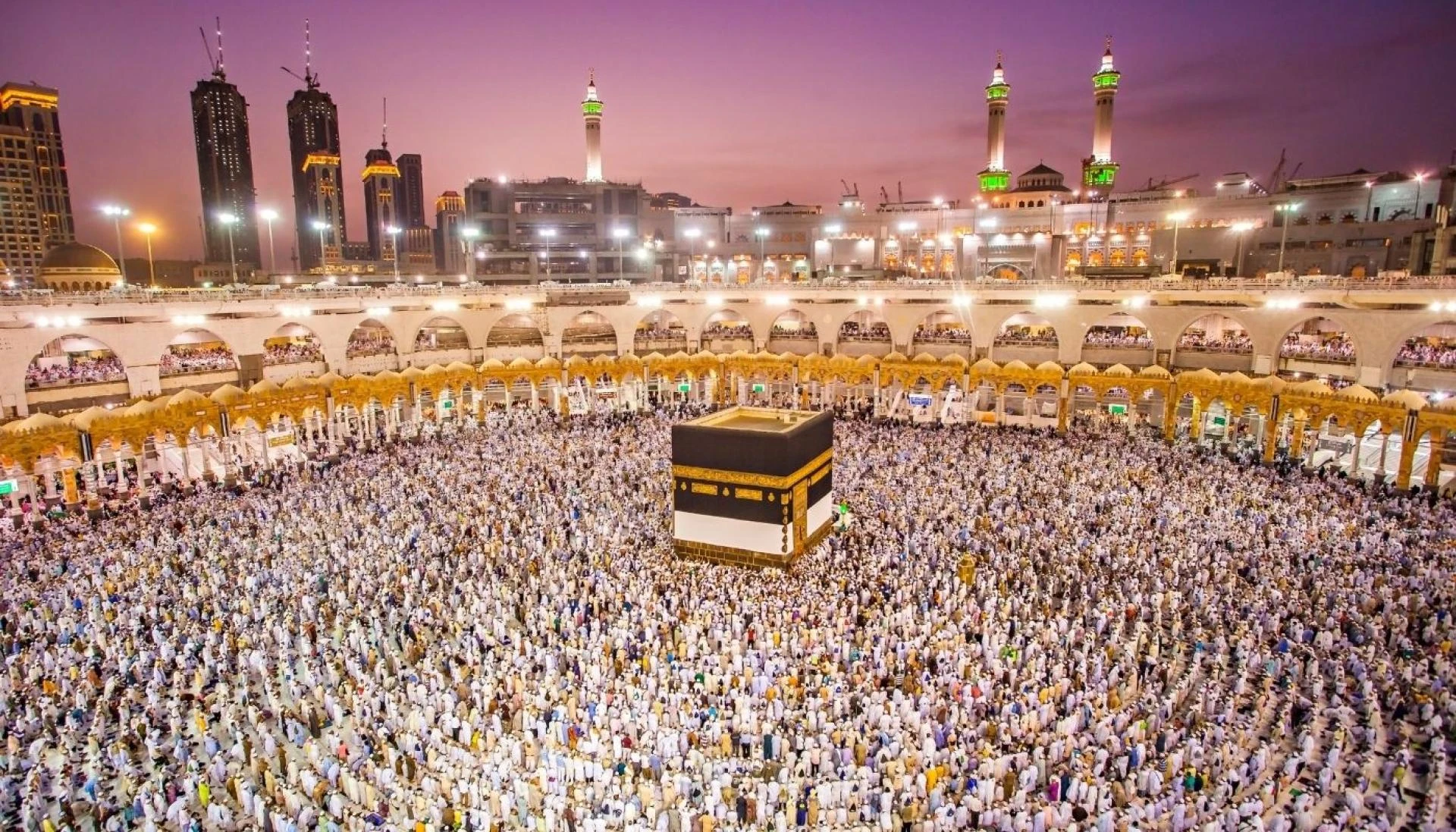 The Ultimate Guide to Umrah Packages from Chicago: Your Path to a Sacred Journey with Salah Travels