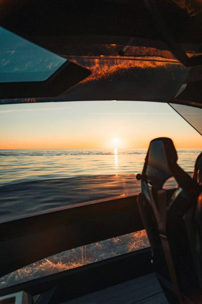 PET Yachts unveils the Lamborghini Tecnomar 63 for luxury yacht rental in Dubai