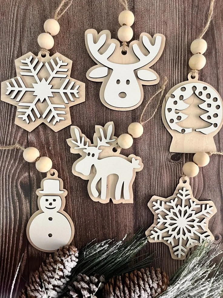 How to Make the First Wooden Snowflake of Winter​