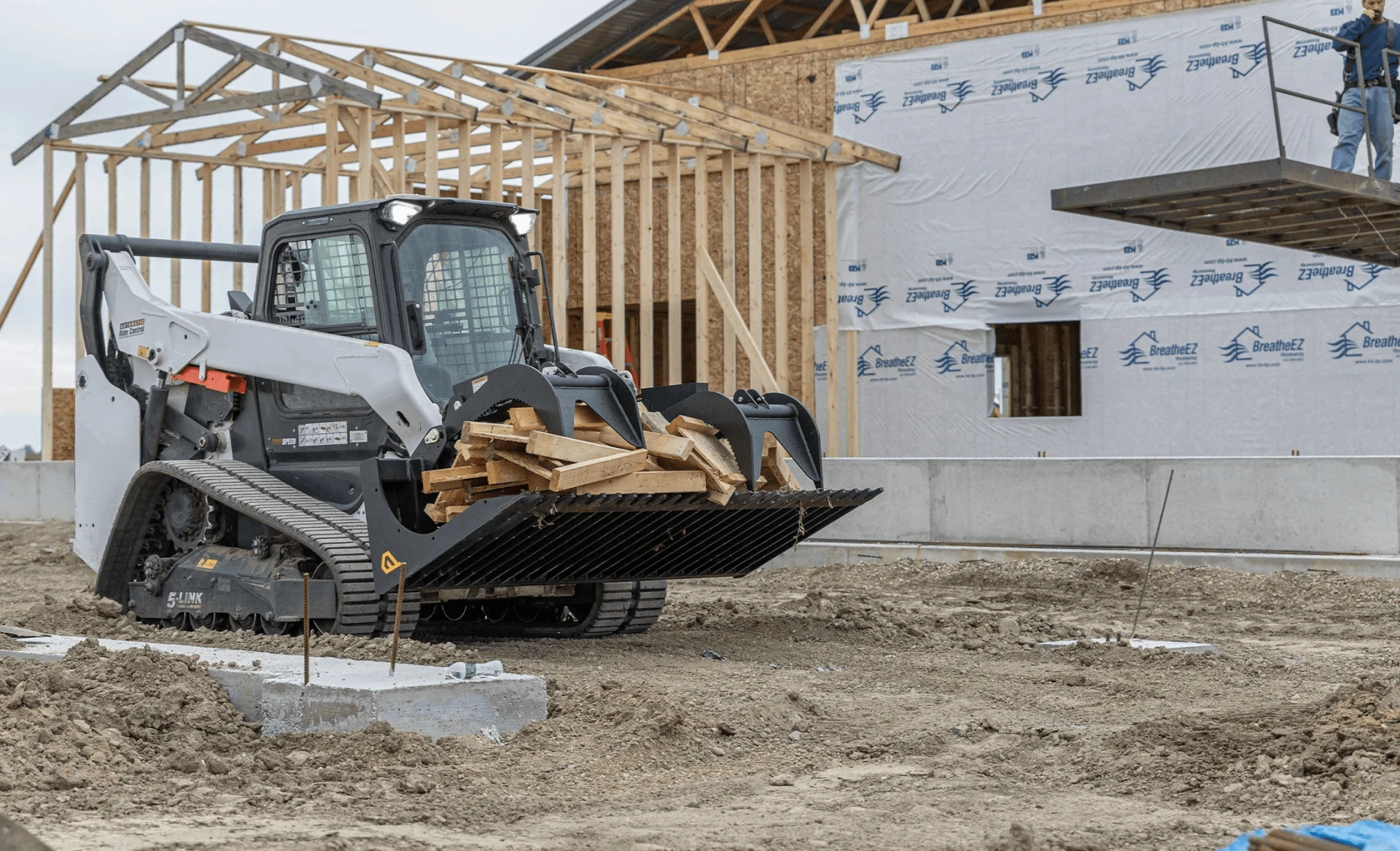 How Skid Steer Attachments Improve Work Speed in Farm and Field Jobs?