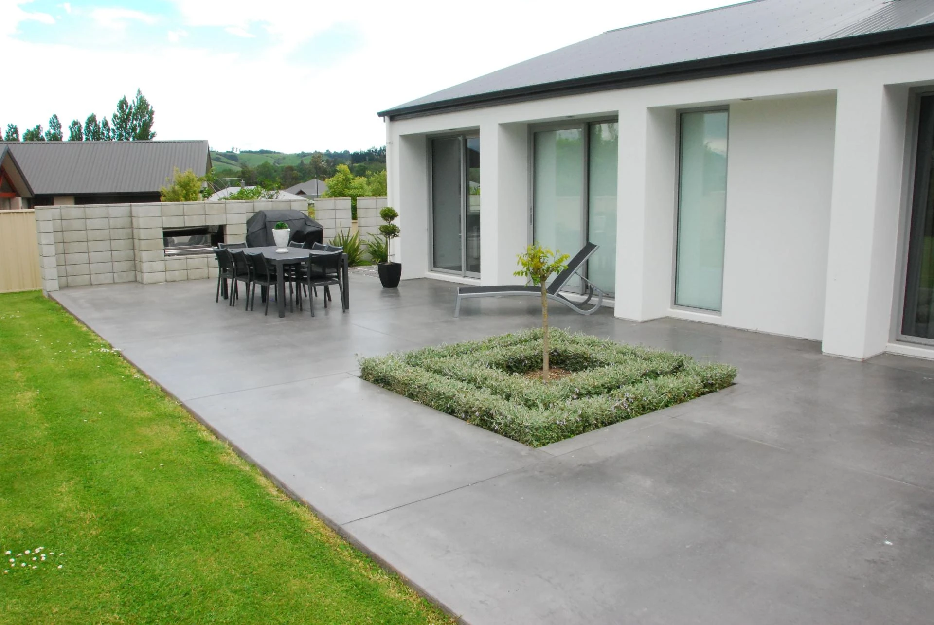 Concrete Patios: The Perfect Outdoor Upgrade for Your Home