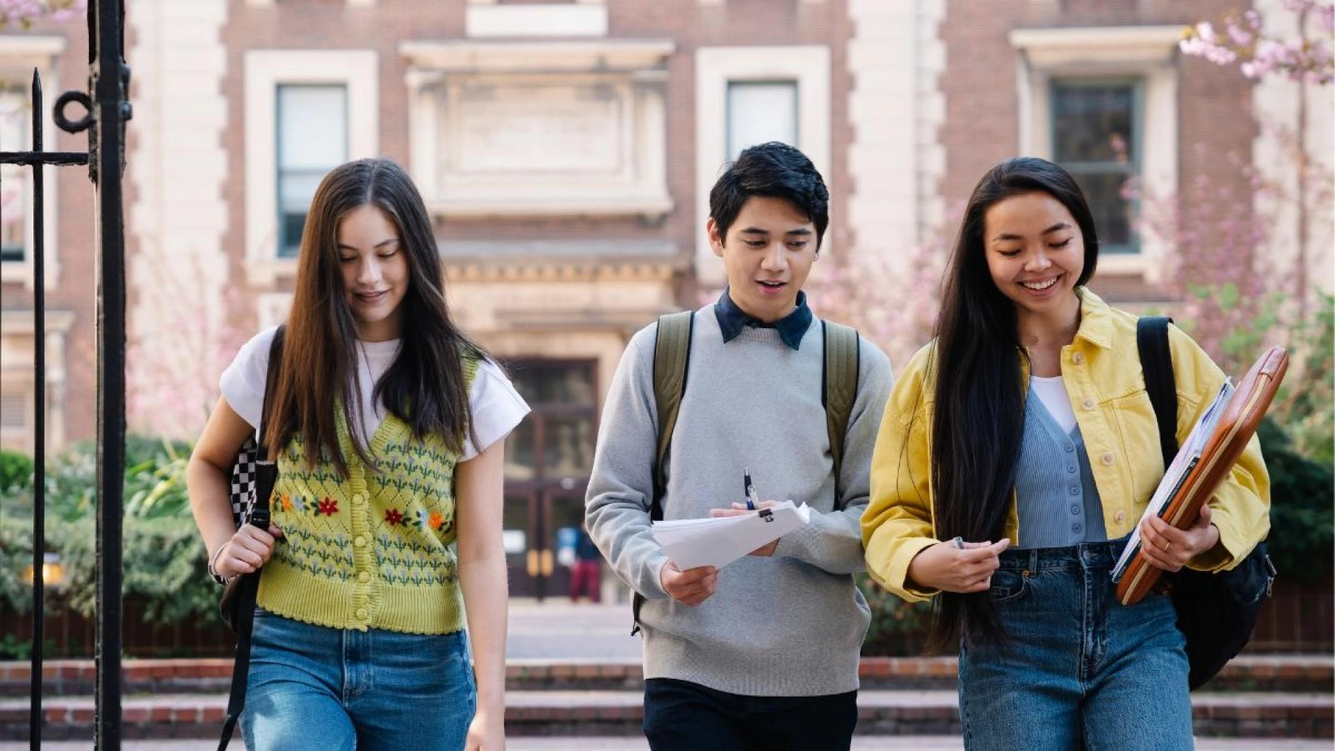 Why University of Hertfordshire is Best Choice to Study Abroad?