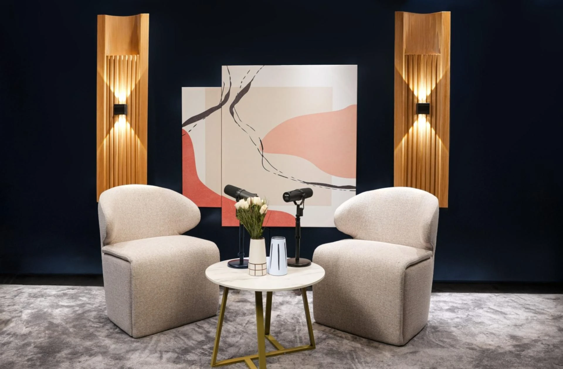 Alphacast Podcast Studios: Redefining Content Creation in Dubai