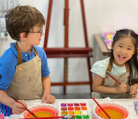 How Art Classes in Wong Chuk Hang Blend Tradition with Modern Creativity