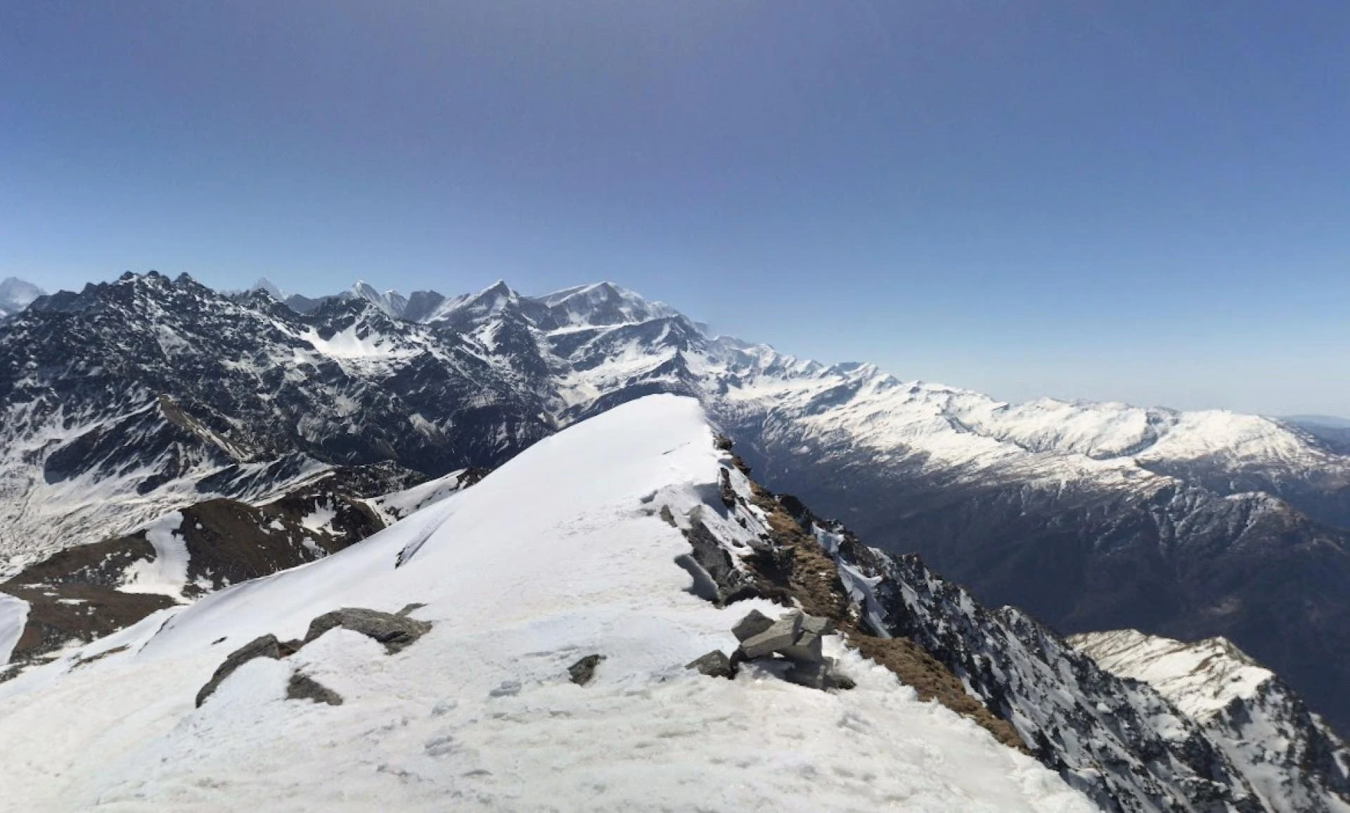 Pangarchulla Trek in Winter: Snowy Trails and 360 Degree Himalayan Views