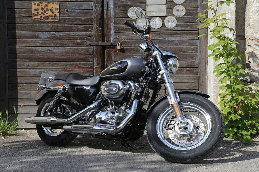 Two Wheeler Rent in Hyderabad: A Smart & Affordable Way to Explore the City with Freedo Rentals