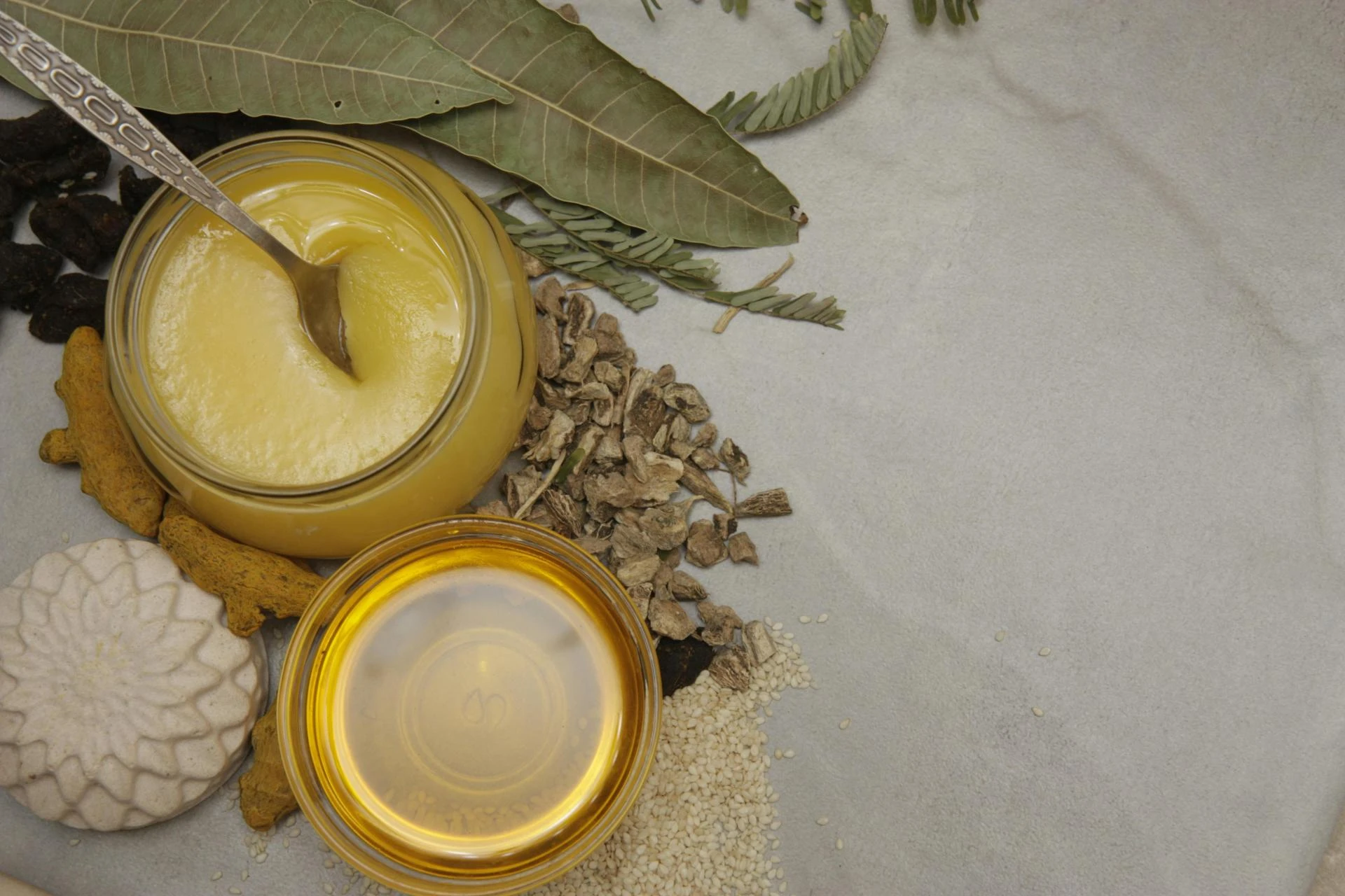 Desi Ghee for Keto Diet: A Healthy Fat for Low-Carb Living