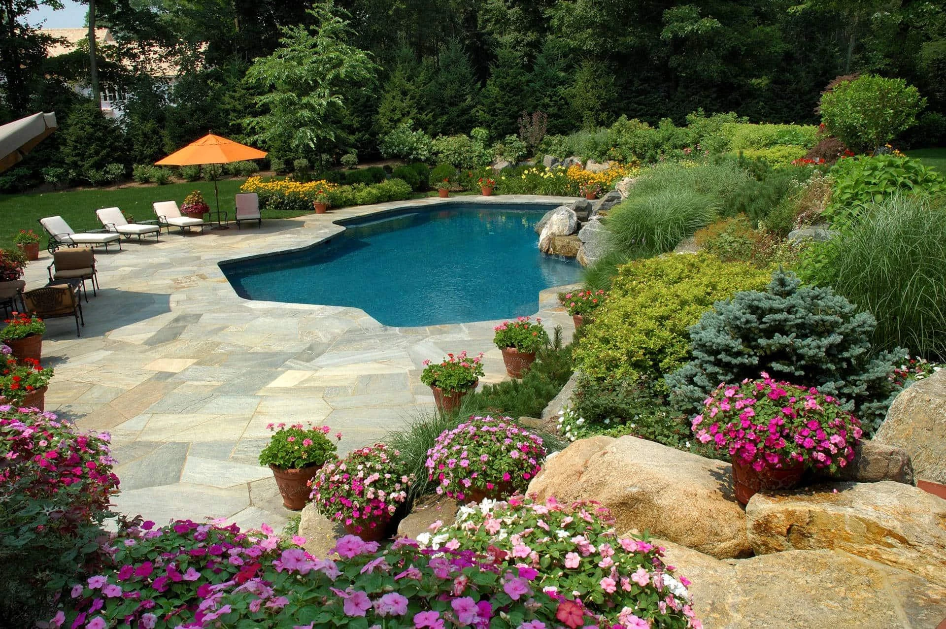 Common Pool Construction Mistakes Homeowners Make