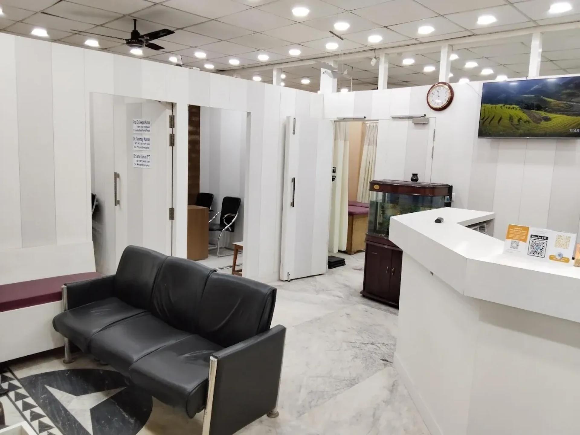 Physiotherapy Clinic in Delhi – Trusted Care by Expert Physiotherapists at CapriSpine