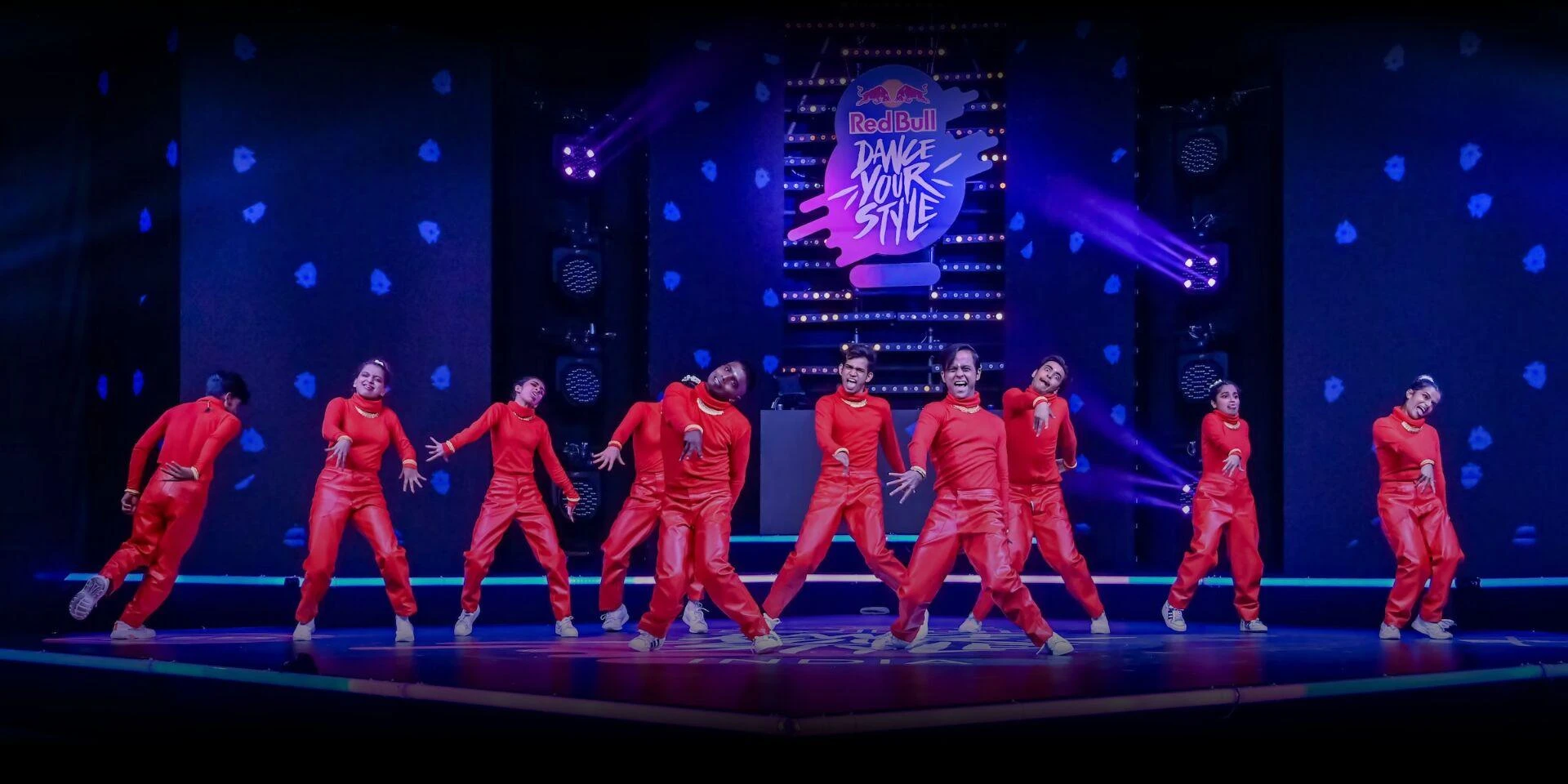 Discover Talent and Fitness: Explore the Best Music Institutes and Zumba Dance Classes in Dubai