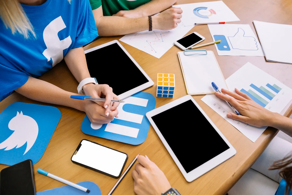 Boost Productivity With the Best Tools for Social Media Managers