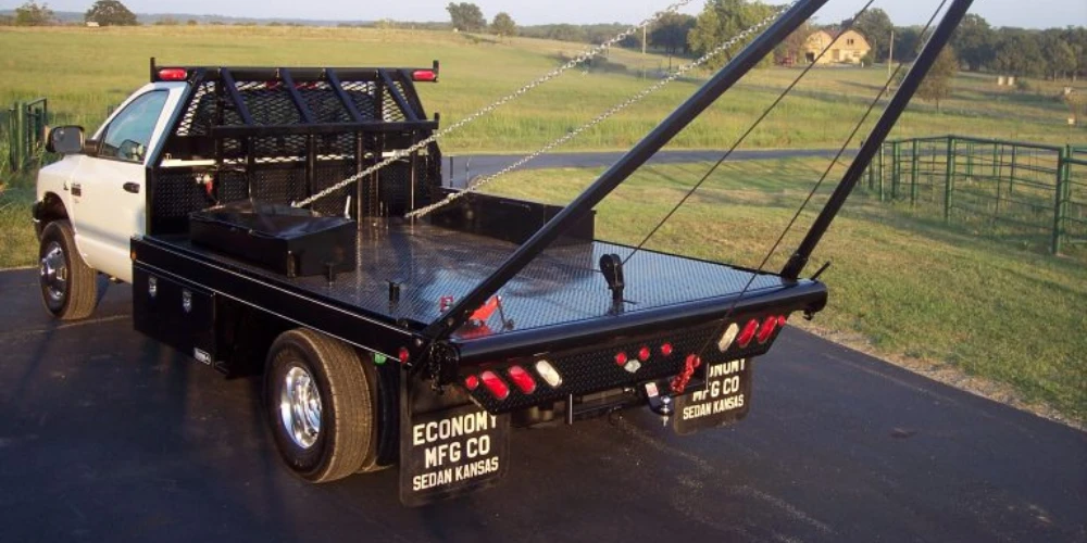 Flatbeds, Dump Beds, and Specialty Beds: Which Truck Bed Fits Your Contracting Work?