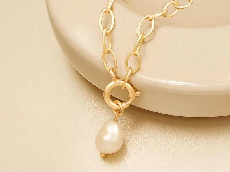 Pearl Necklace
