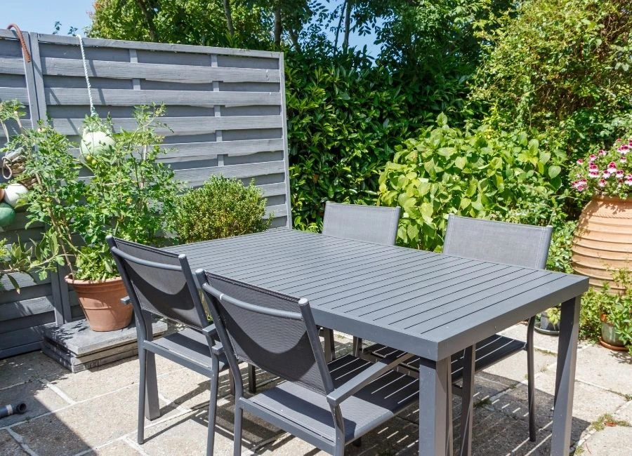 Dış Mekânlarda Zamansız Şıklığın Yeni Tanımı