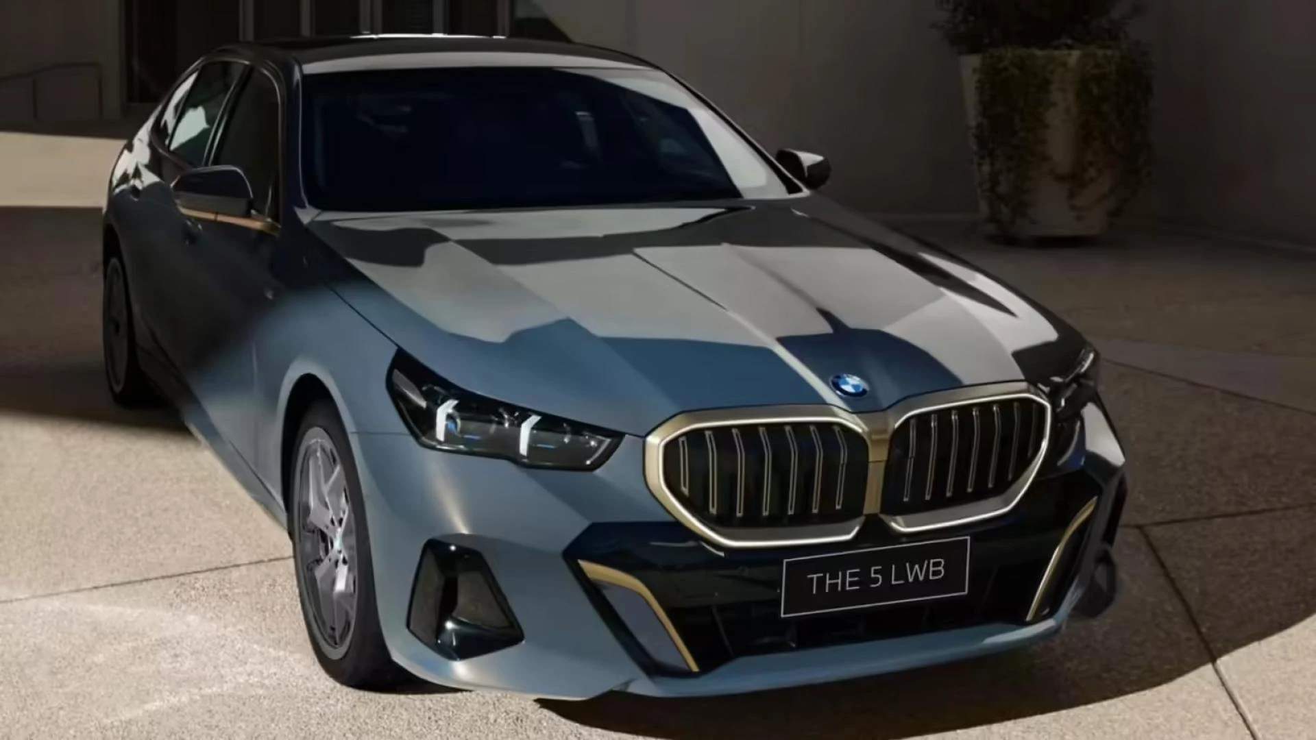 Best Luxury Car Rental in Mumbai for Corporate & Personal Use