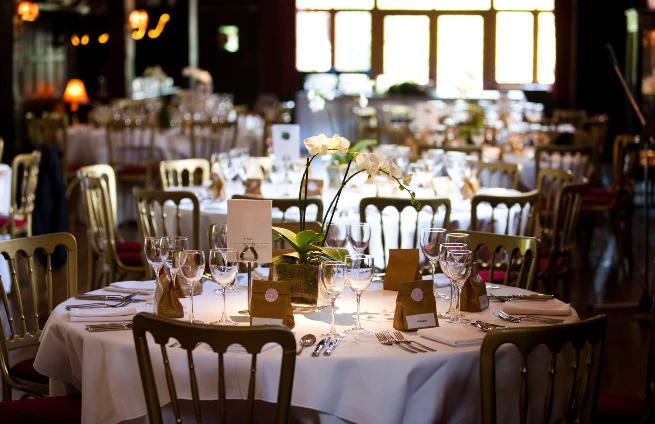 Smart Menu Planning Tips for Indian Food Catering at Small Intimate Parties