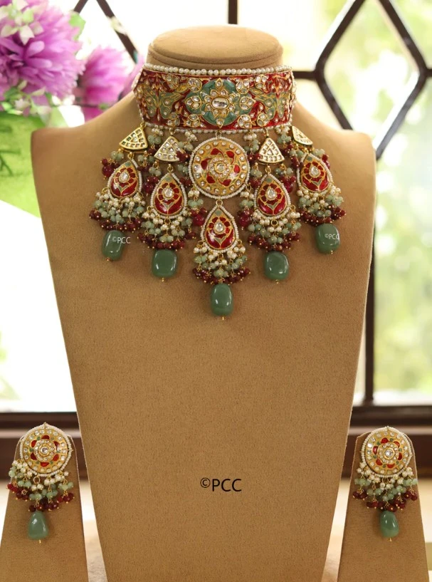 How to Select Wedding Necklace for Bride for Elegant Bridal Look