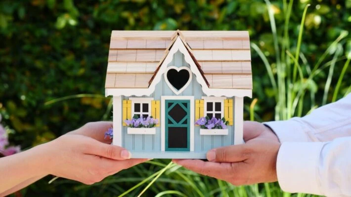 Distinction Between Property Maintenance &amp; Property Management