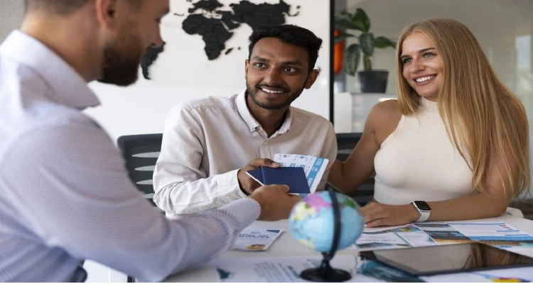 Why Choose a Registered Migration Agent Gold Coast for Your Visa Success