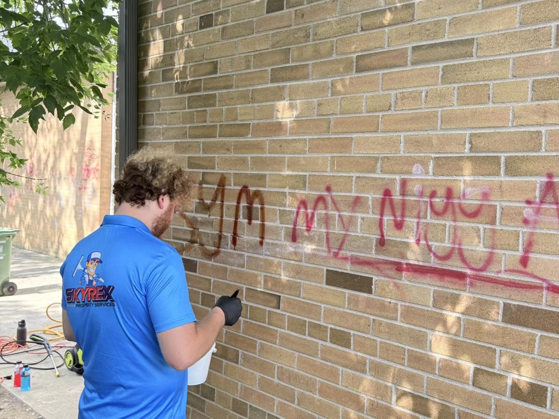 Professional Graffiti Removal Service in Mississauga