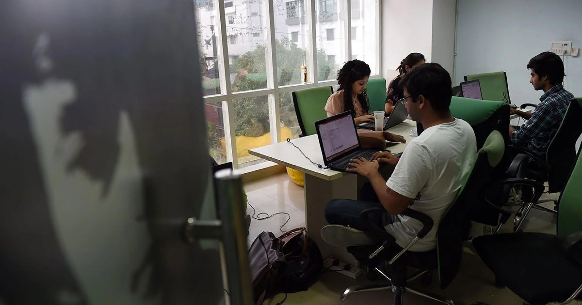 Why Indian Companies Are Revisiting Traditional Employment Agreement Structures