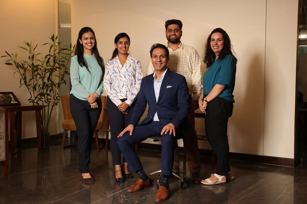 Achieve a Confident, Beautiful Smile with The Dental Roots in New Delhi