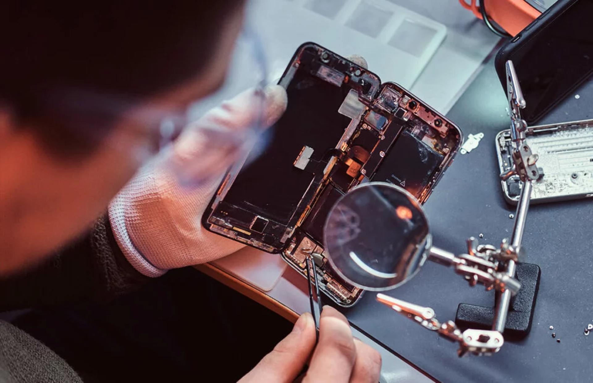 iPhone Repair Services Dubai – Fast, Reliable, and Professional Apple Device Repairs