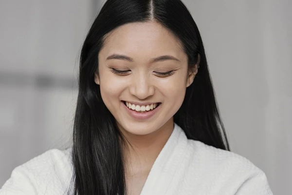 How to Fix Crooked Teeth: Braces or Smile Makeover?