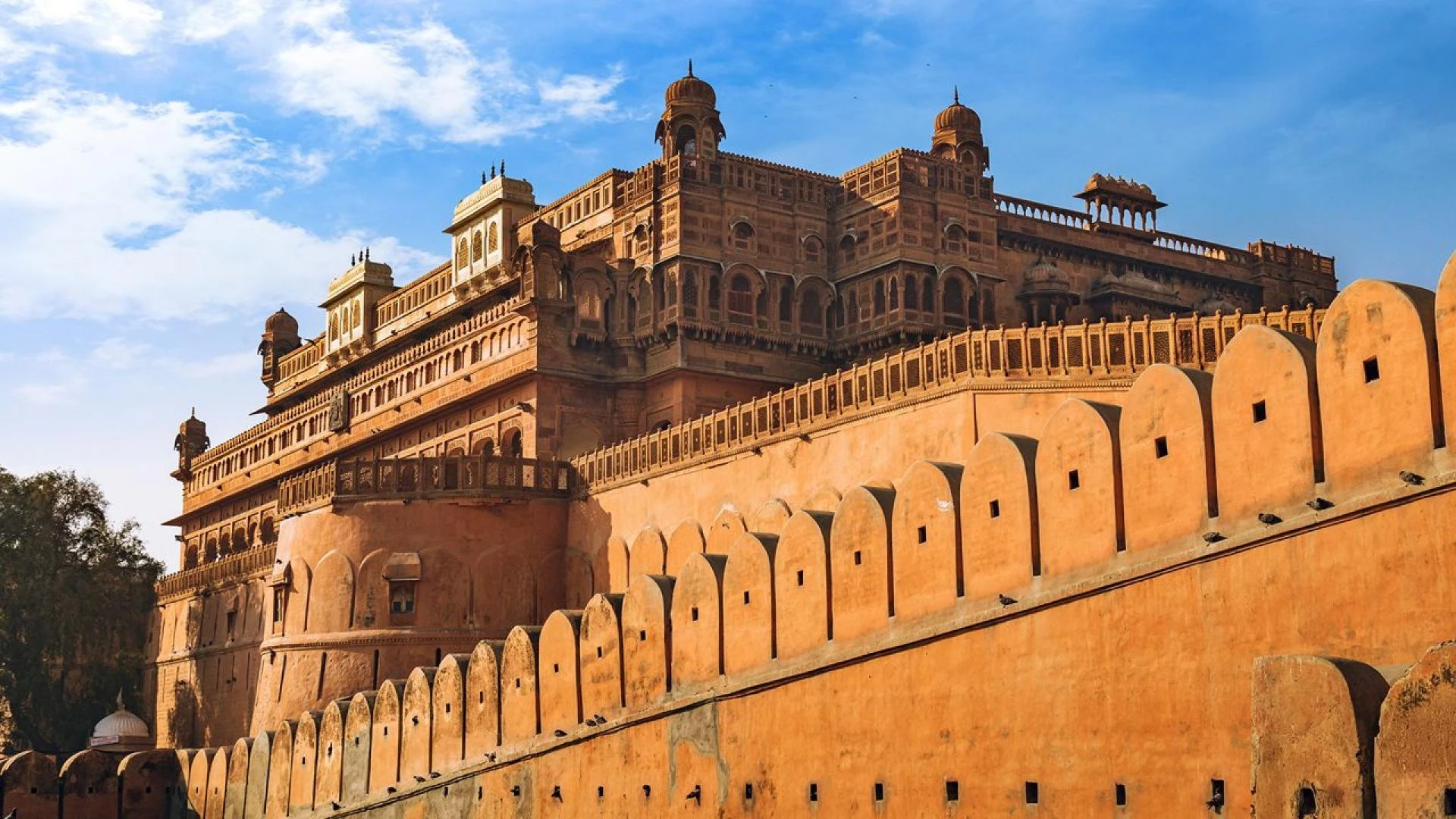 Hidden Sightseeing Gems on Jaisalmer to Bikaner Route