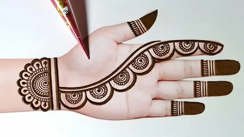 Mehndi Artist in Sacramento CA – Luxury, Skin-Safe Henna That Turns Moments Into Memories