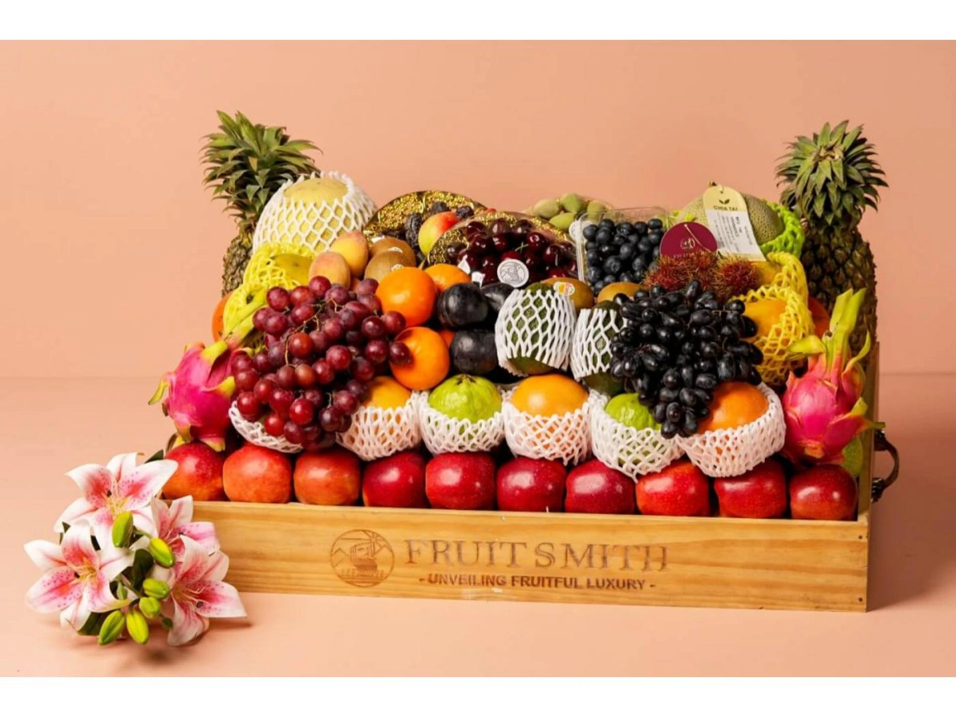Fresh Fruit Trays: The Perfect Choice for Healthy Gifting with Fruit Basket Online Delhi